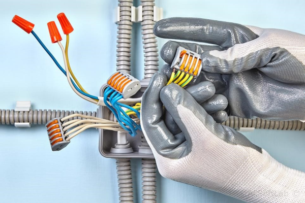 Splice Connectors: Characteristics and Applications According to UL/CSA Standards